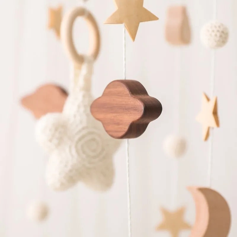 Mobile d'Éveil pour Bébé en Bois - Décoration Chambre Enfant